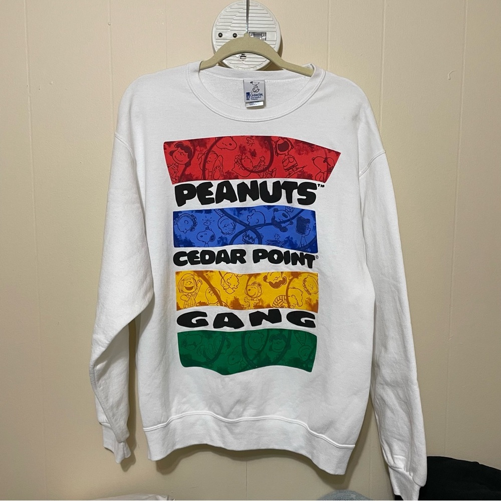 Peanuts sweater
